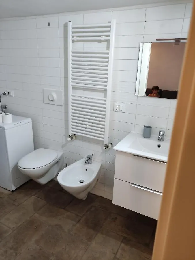 Appartement La Darsena à Pavie 0*,